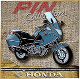Коллекционный значок<br>мотоцикл HONDA Deauville`07<br>(PinCollection)